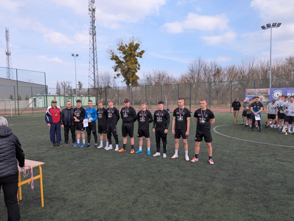25. turniej piłki nożnej w ZSZ 2 [21.03.2025] - zdjęcie #74 - eOstroleka.pl