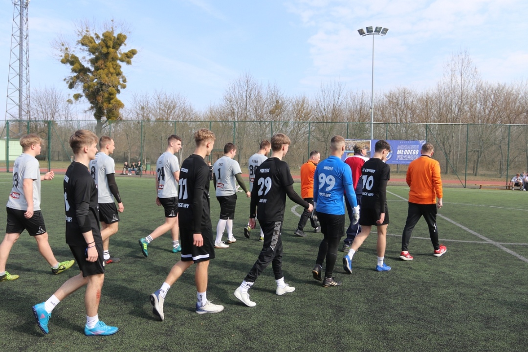 25. turniej piłki nożnej w ZSZ 2 [21.03.2025] - zdjęcie #58 - eOstroleka.pl