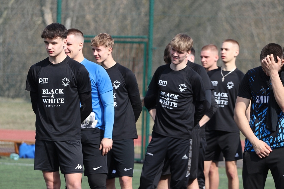 25. turniej piłki nożnej w ZSZ 2 [21.03.2025] - zdjęcie #40 - eOstroleka.pl