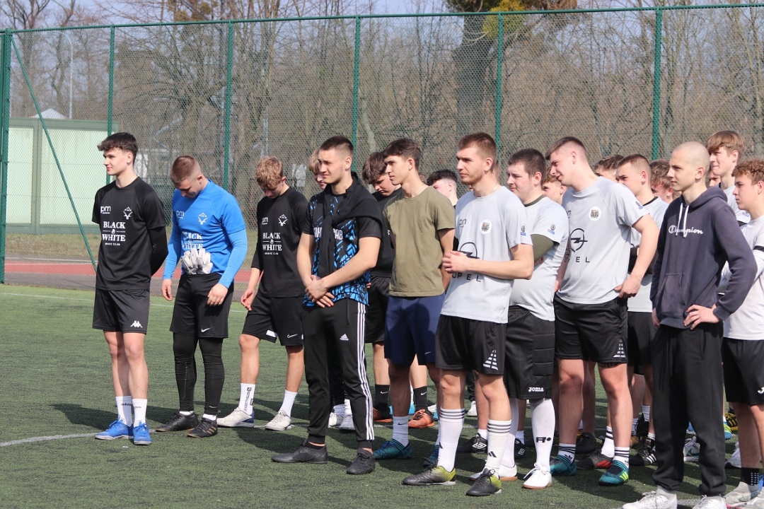 25. turniej piłki nożnej w ZSZ 2 [21.03.2025] - zdjęcie #36 - eOstroleka.pl