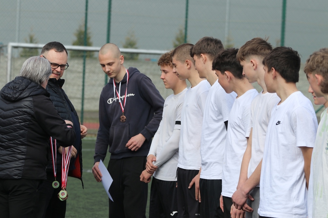 25. turniej piłki nożnej w ZSZ 2 [21.03.2025] - zdjęcie #23 - eOstroleka.pl