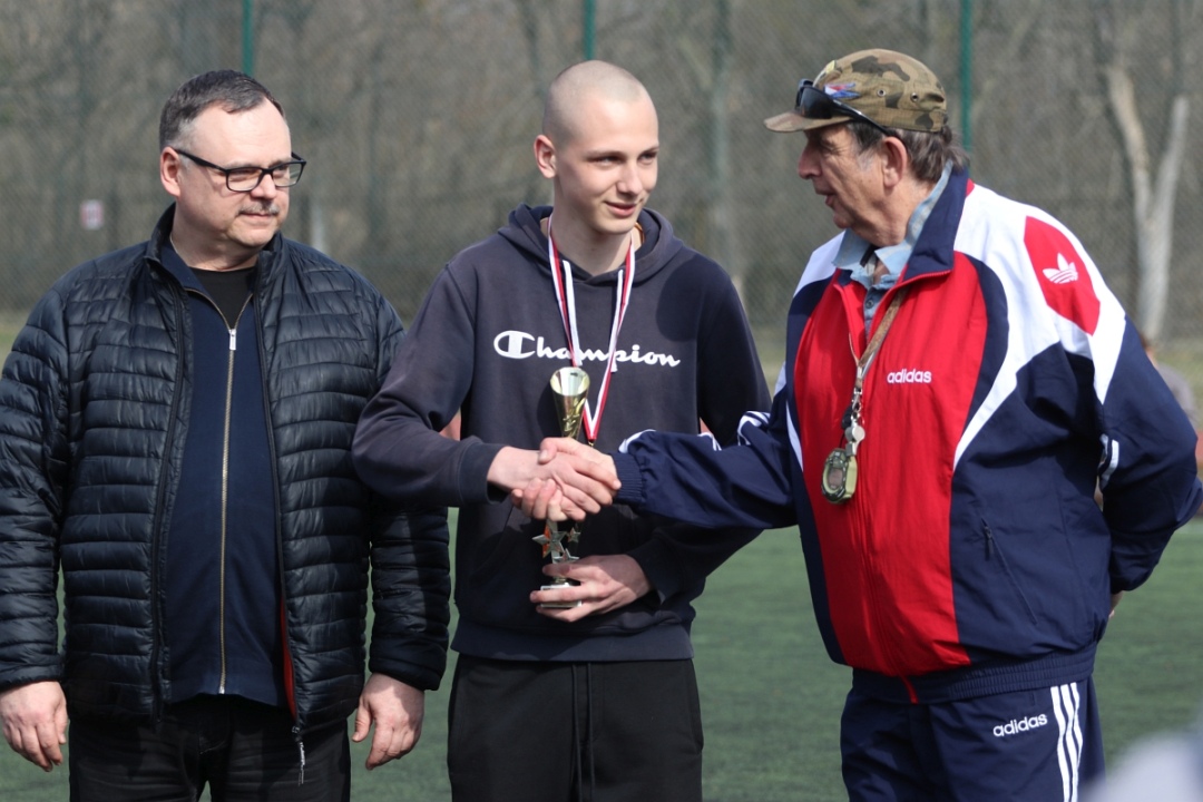 25. turniej piłki nożnej w ZSZ 2 [21.03.2025] - zdjęcie #15 - eOstroleka.pl