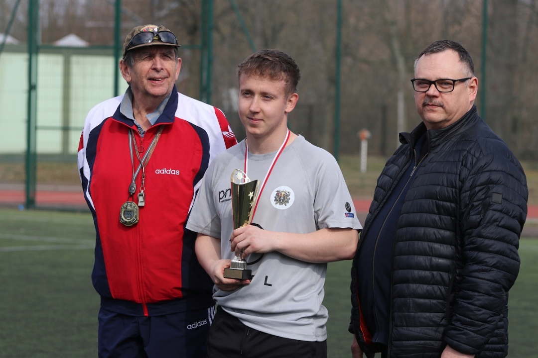 25. turniej piłki nożnej w ZSZ 2 [21.03.2025] - zdjęcie #10 - eOstroleka.pl