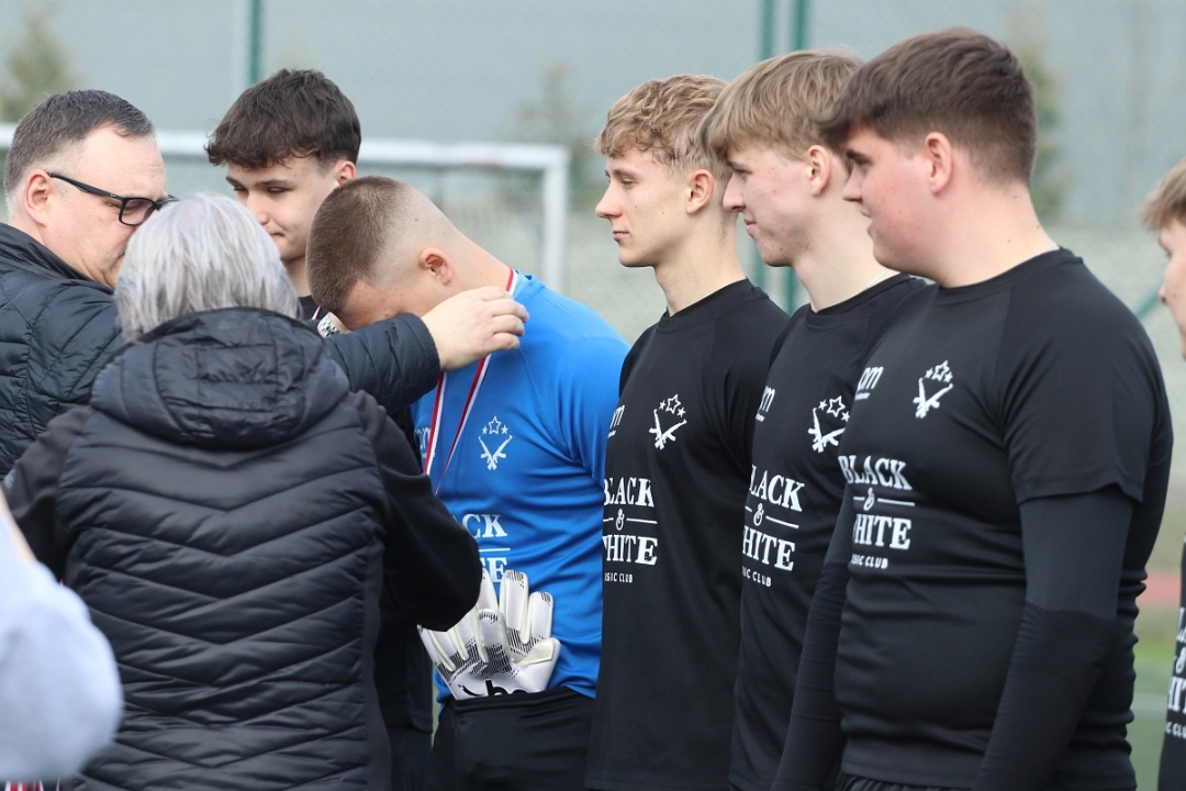 25. turniej piłki nożnej w ZSZ 2 [21.03.2025] - zdjęcie #5 - eOstroleka.pl