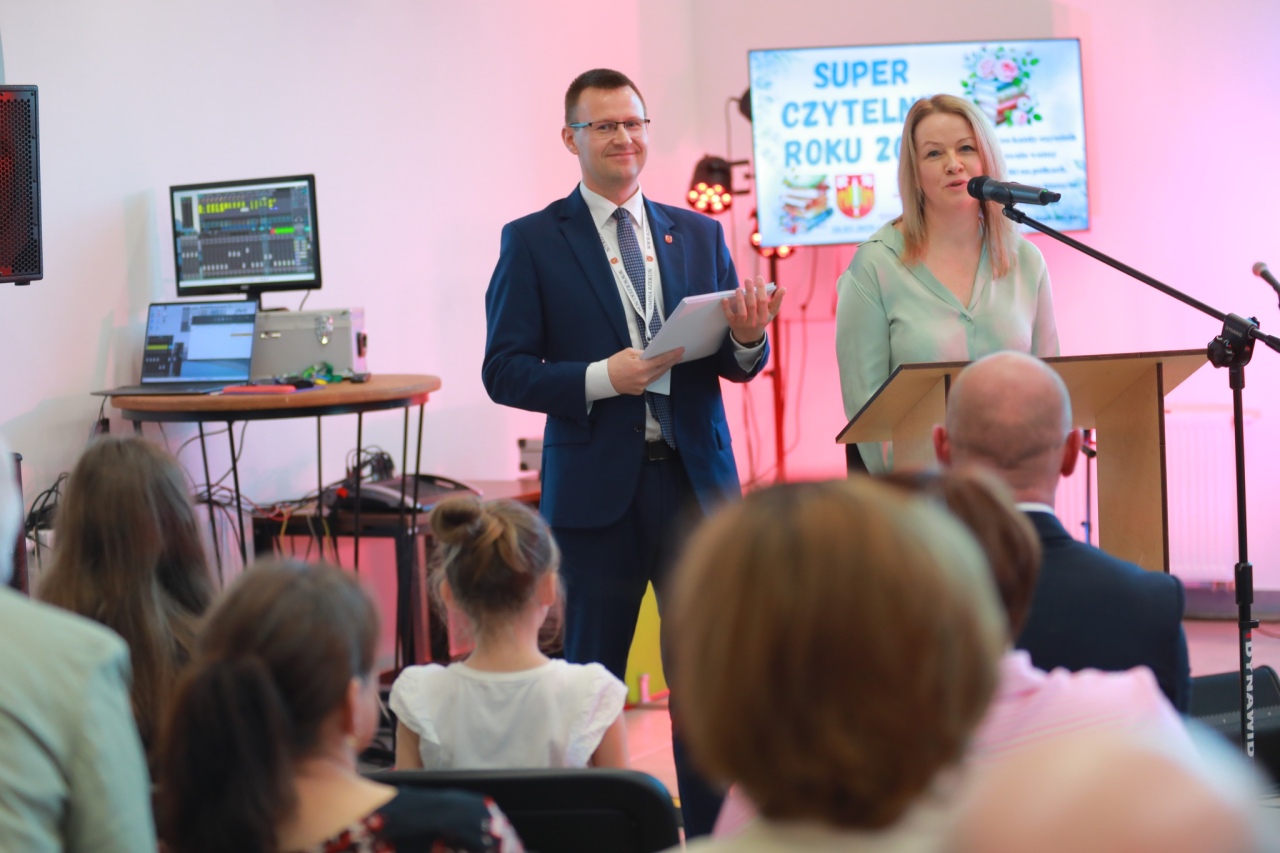 Gala wręczenia nagród w konkursie czytelniczym w rzekuniu [21.03.2025] - zdjęcie #41 - eOstroleka.pl