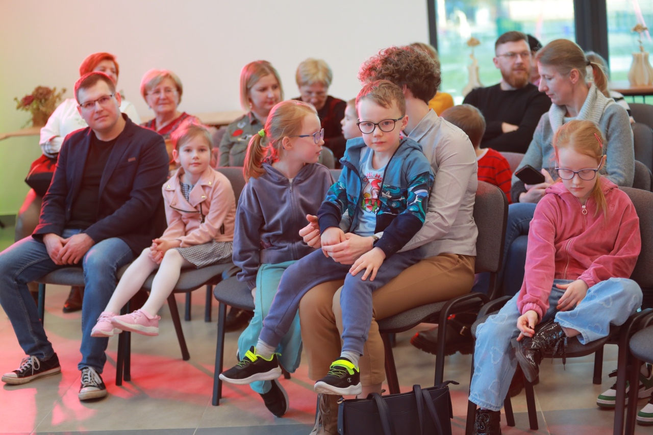 Gala wręczenia nagród w konkursie czytelniczym w rzekuniu [21.03.2025] - zdjęcie #3 - eOstroleka.pl
