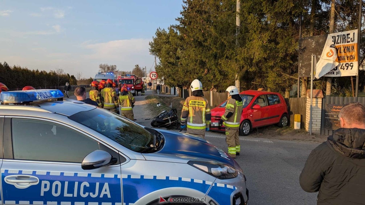 Wypadek w Czarnowcu [22.03.2025] - zdjęcie #7 - eOstroleka.pl