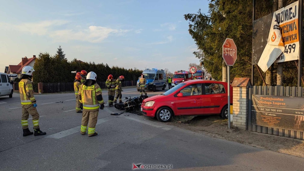 Wypadek w Czarnowcu [22.03.2025] - zdjęcie #6 - eOstroleka.pl