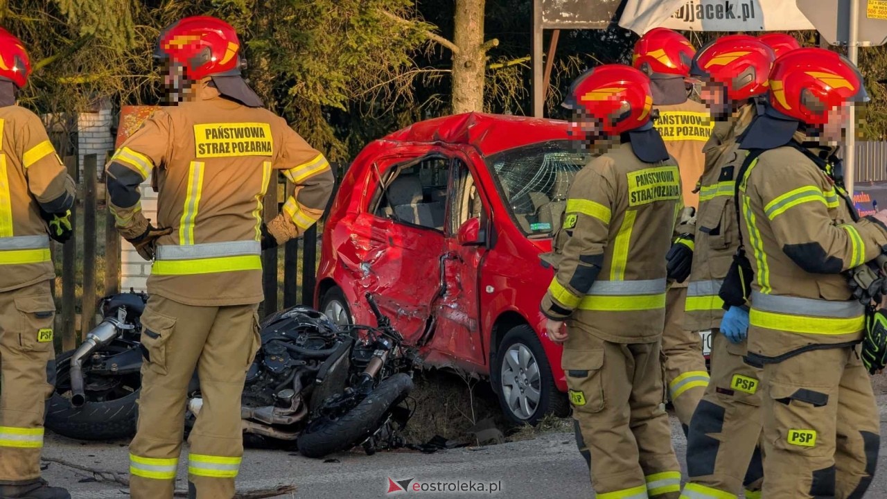 Wypadek w Czarnowcu [22.03.2025] - zdjęcie #3 - eOstroleka.pl