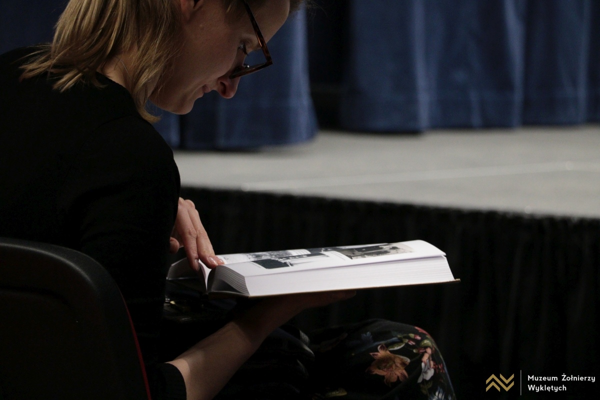 Konferencja „Nauczyciel w przedwojennej Polsce” w Muzeum Żołnierzy Wyklętych [21.03.2025] - zdjęcie #25 - eOstroleka.pl