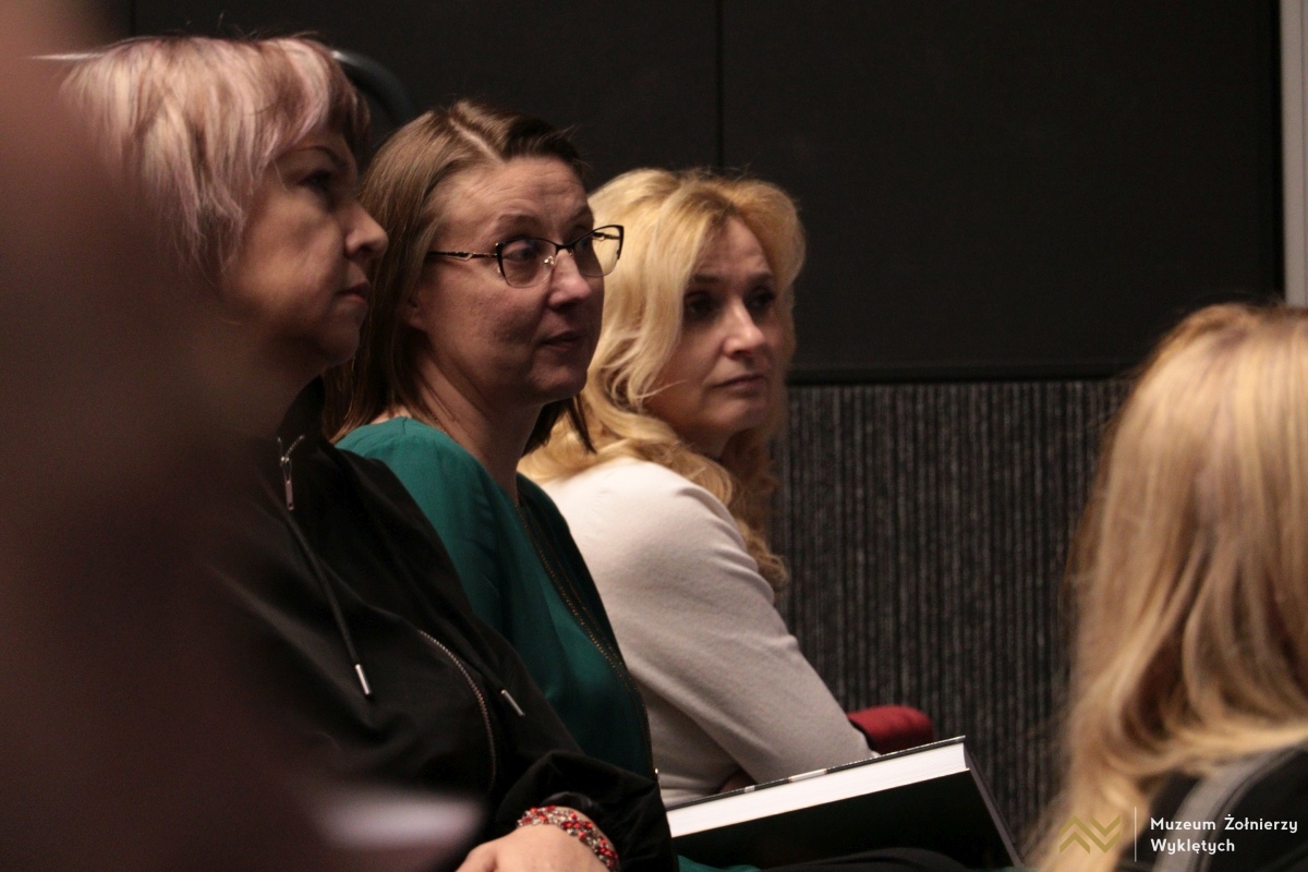 Konferencja „Nauczyciel w przedwojennej Polsce” w Muzeum Żołnierzy Wyklętych [21.03.2025] - zdjęcie #20 - eOstroleka.pl