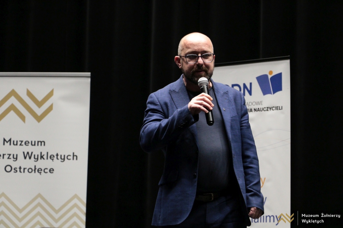 Konferencja „Nauczyciel w przedwojennej Polsce” w Muzeum Żołnierzy Wyklętych [21.03.2025] - zdjęcie #17 - eOstroleka.pl