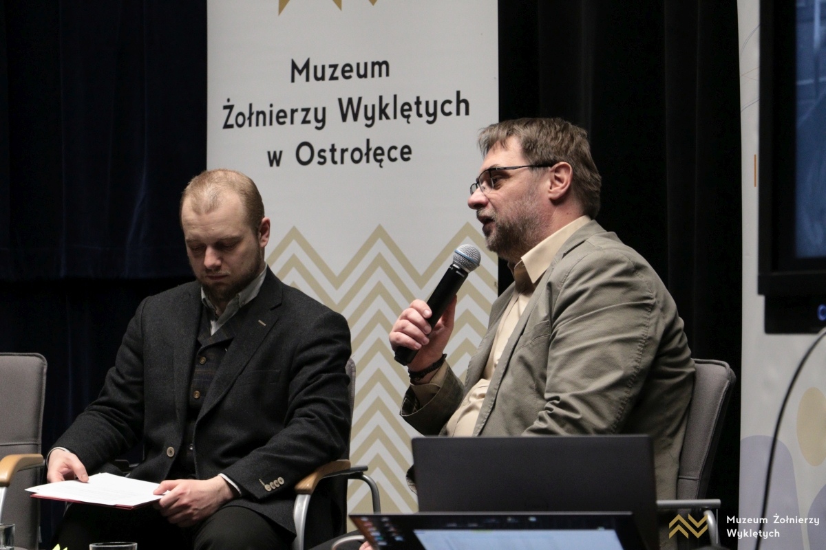 Konferencja „Nauczyciel w przedwojennej Polsce” w Muzeum Żołnierzy Wyklętych [21.03.2025] - zdjęcie #2 - eOstroleka.pl