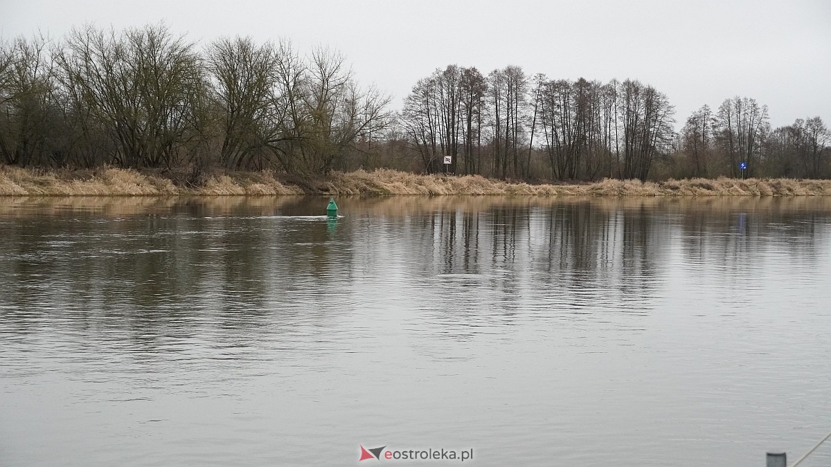 Poziom wody w Narwi w Ostrołęce [24.03.2025] - zdjęcie #13 - eOstroleka.pl