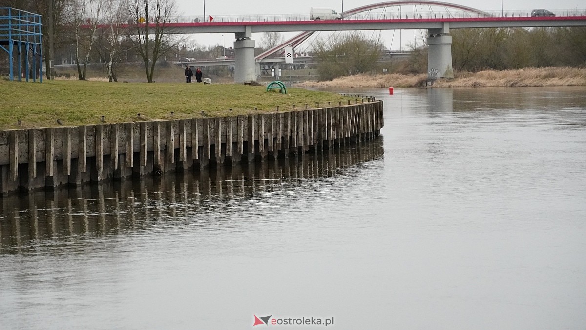 Poziom wody w Narwi w Ostrołęce [24.03.2025] - zdjęcie #12 - eOstroleka.pl