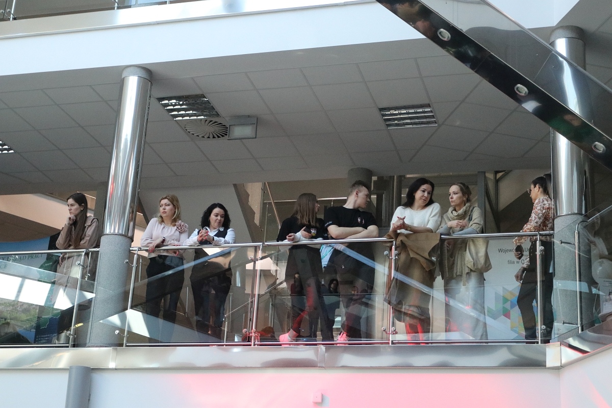 Forum Edukacji i Rynku Pracy Powiatu Ostrołęckiego [25.03.2025] - zdjęcie #38 - eOstroleka.pl