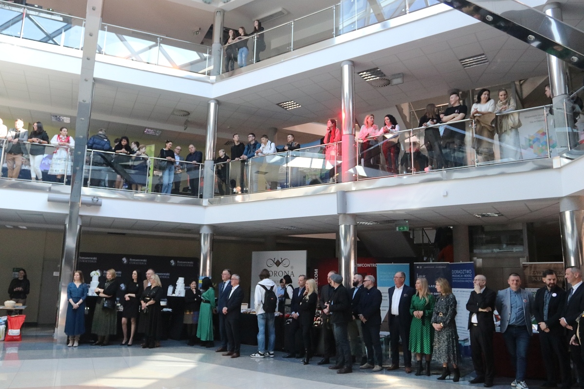 Forum Edukacji i Rynku Pracy Powiatu Ostrołęckiego [25.03.2025] - zdjęcie #35 - eOstroleka.pl