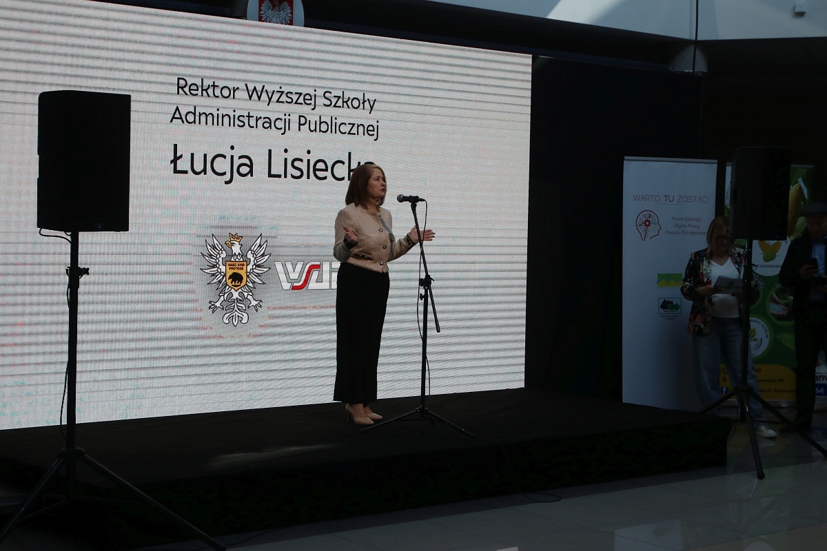 Forum Edukacji i Rynku Pracy Powiatu Ostrołęckiego [25.03.2025] - zdjęcie #33 - eOstroleka.pl