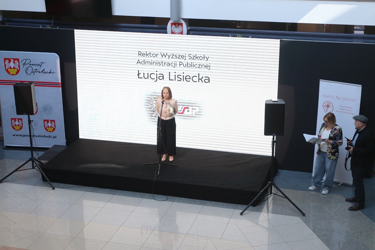 Forum Edukacji i Rynku Pracy Powiatu Ostrołęckiego [25.03.2025] - zdjęcie #32 - eOstroleka.pl