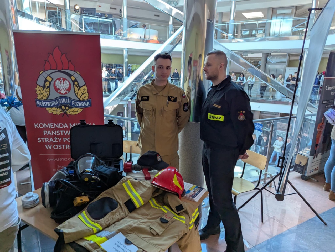 Forum Edukacji i Rynku Pracy Powiatu Ostrołęckiego [25.03.2025] - zdjęcie #19 - eOstroleka.pl