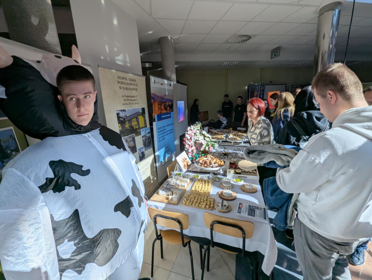 Forum Edukacji i Rynku Pracy Powiatu Ostrołęckiego [25.03.2025] - zdjęcie #14 - eOstroleka.pl