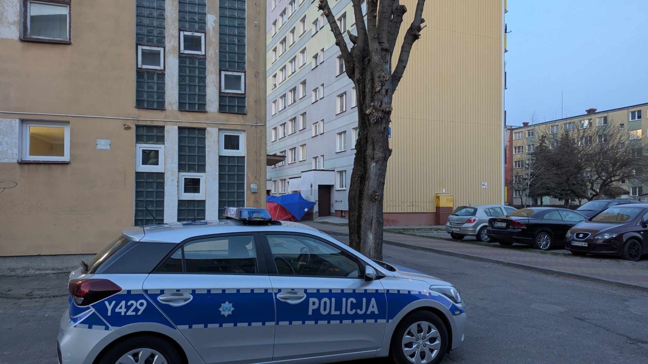 Tragedia w wieżowcu przy Reymonta [25.03.2025] - zdjęcie #1 - eOstroleka.pl