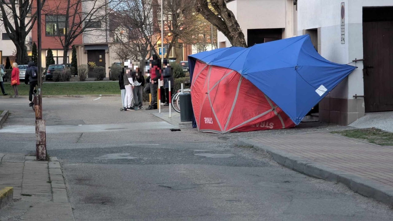 Tragedia w wieżowcu przy Reymonta [25.03.2025] - zdjęcie #6 - eOstroleka.pl