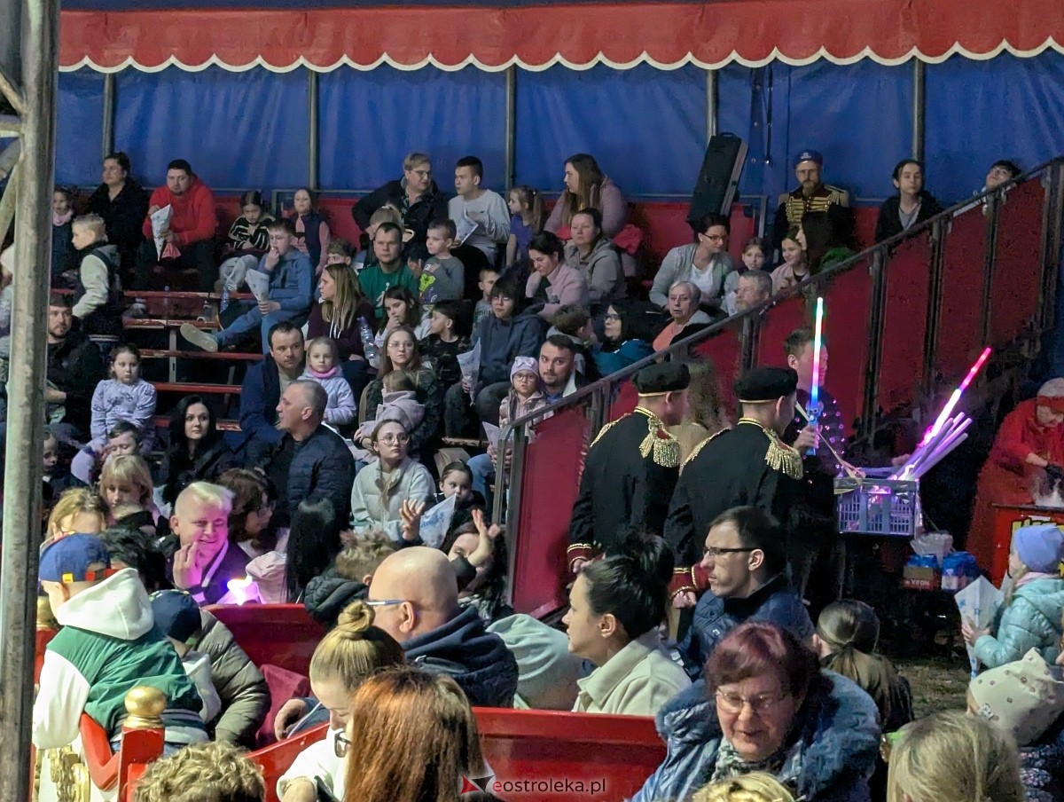 Cyrk Korona w Ostrołęce [25.03.2025] - zdjęcie #28 - eOstroleka.pl