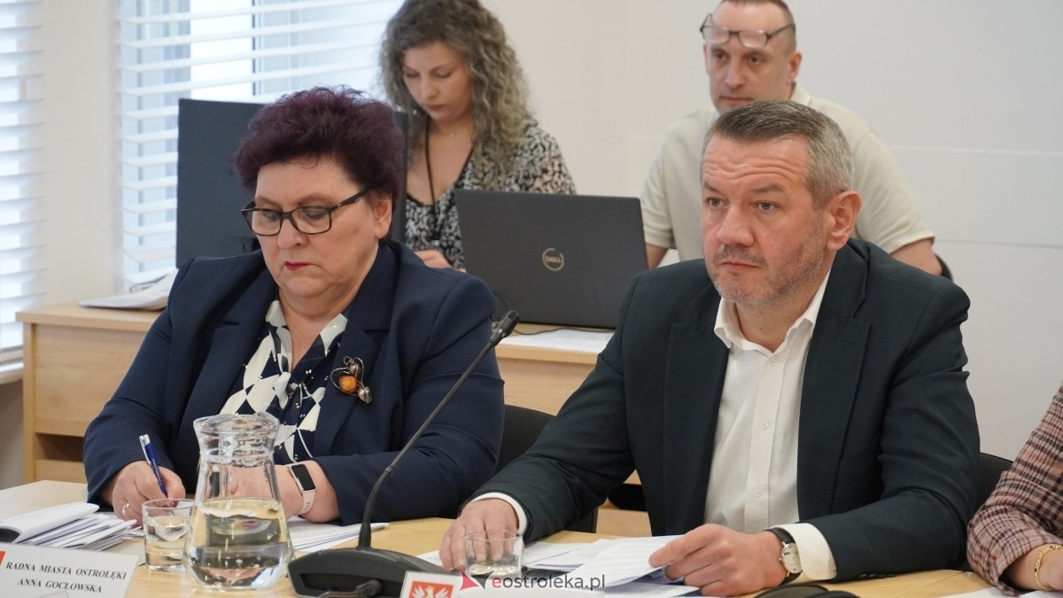 Sesja rady miasta Ostrołęki [27.03.2025] - zdjęcie #6 - eOstroleka.pl