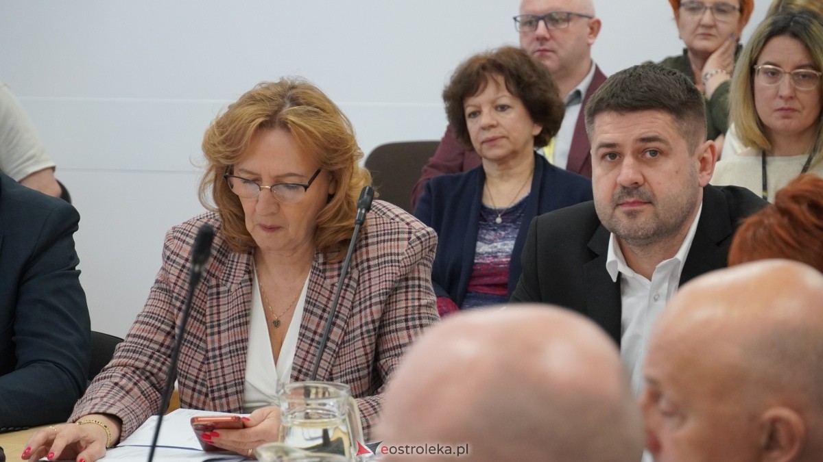 Sesja rady miasta Ostrołęki [27.03.2025] - zdjęcie #5 - eOstroleka.pl