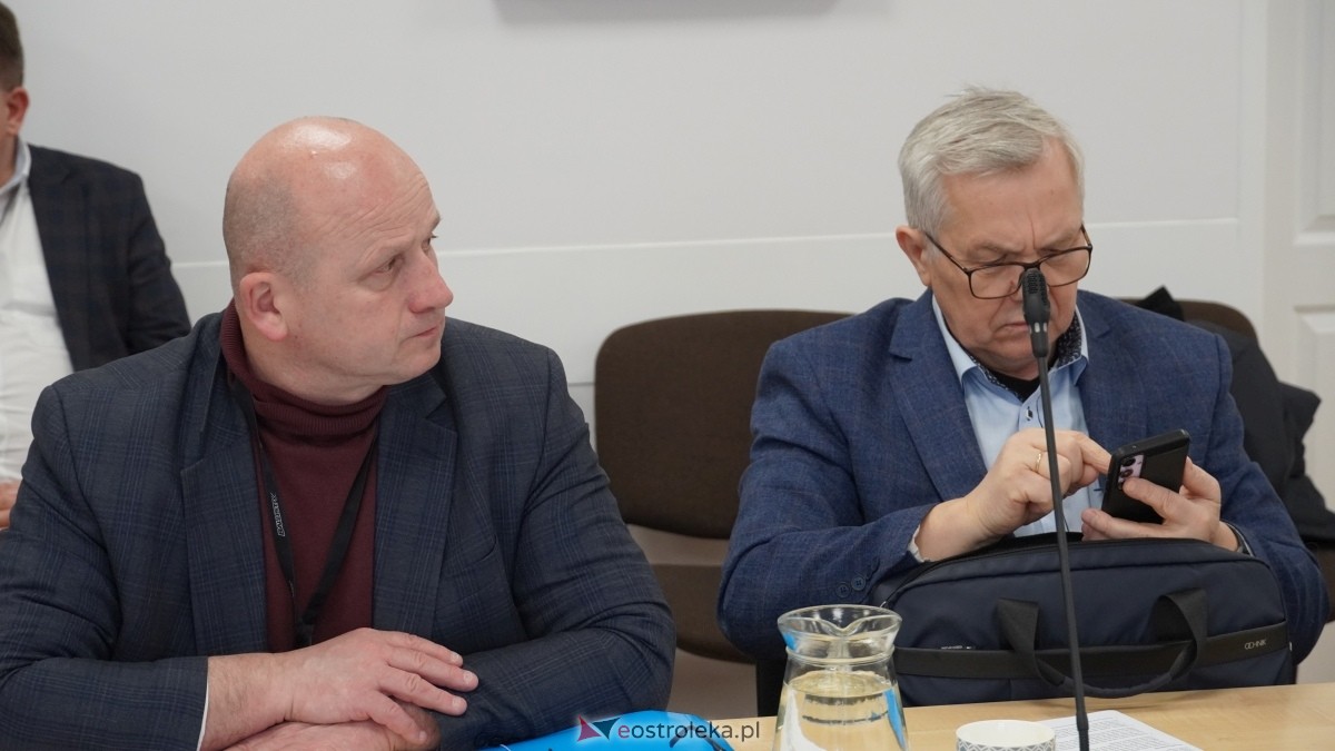 Sesja rady miasta Ostrołęki [27.03.2025] - zdjęcie #2 - eOstroleka.pl