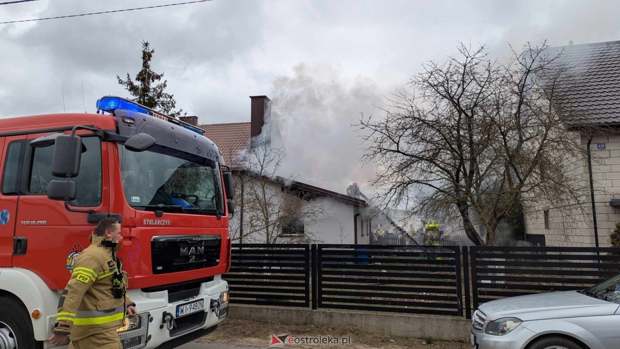 Pożar w Antoniach [27.03.2025] - zdjęcie #10 - eOstroleka.pl