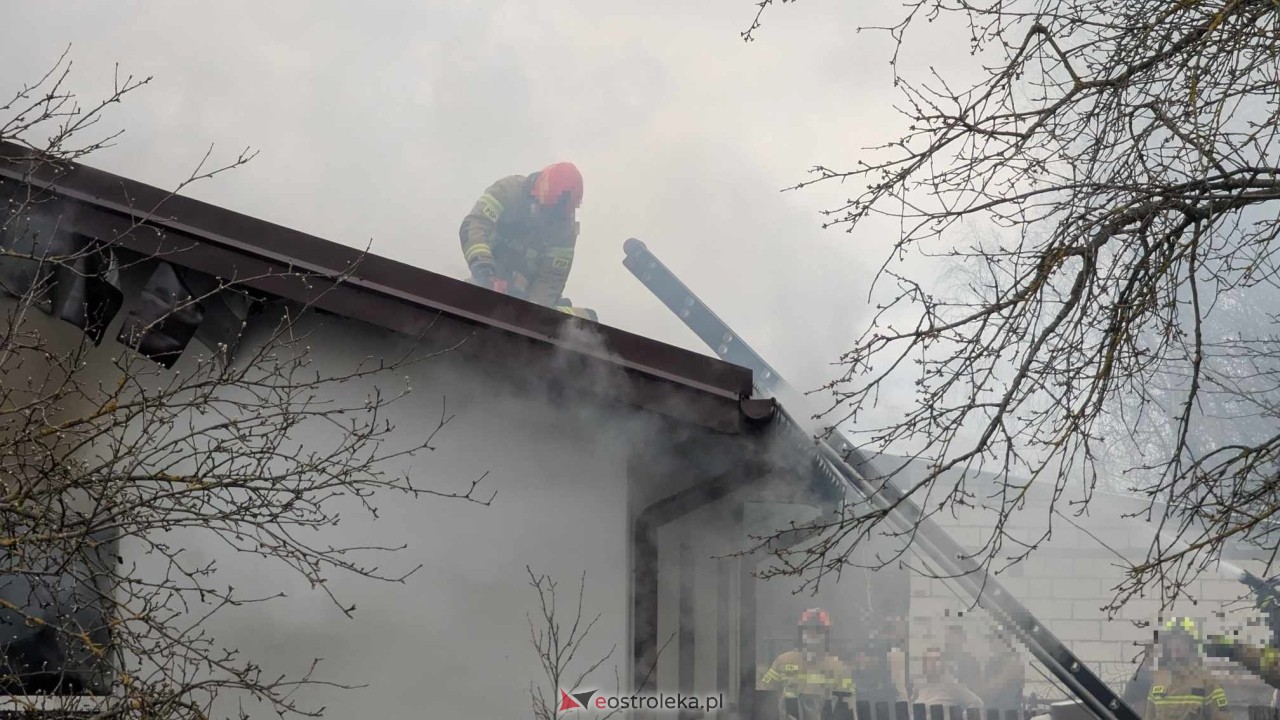 Pożar w Antoniach [27.03.2025] - zdjęcie #9 - eOstroleka.pl