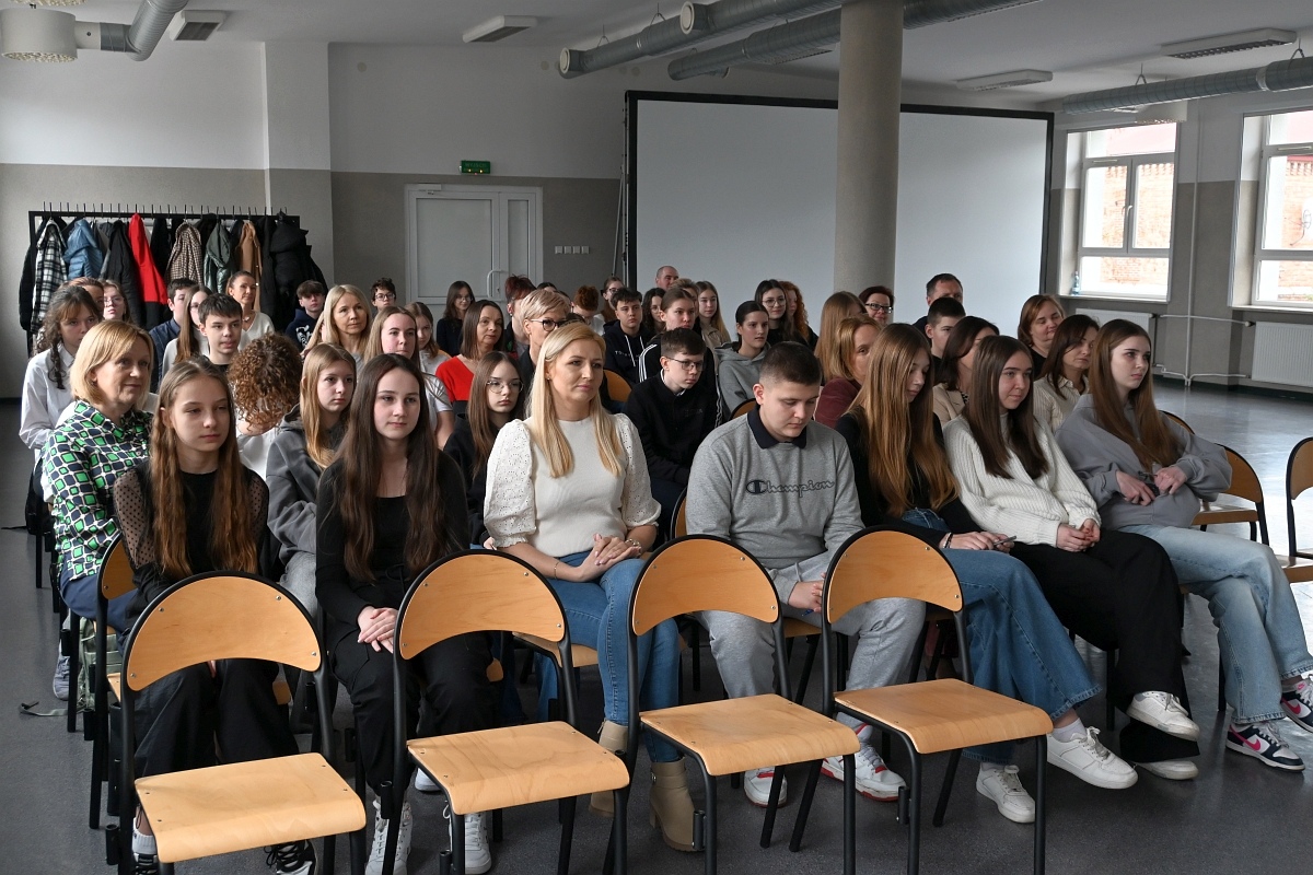 Konkurs dla Szkół Podstawowych “Memory Meister”  [27.03.2025] - zdjęcie #43 - eOstroleka.pl