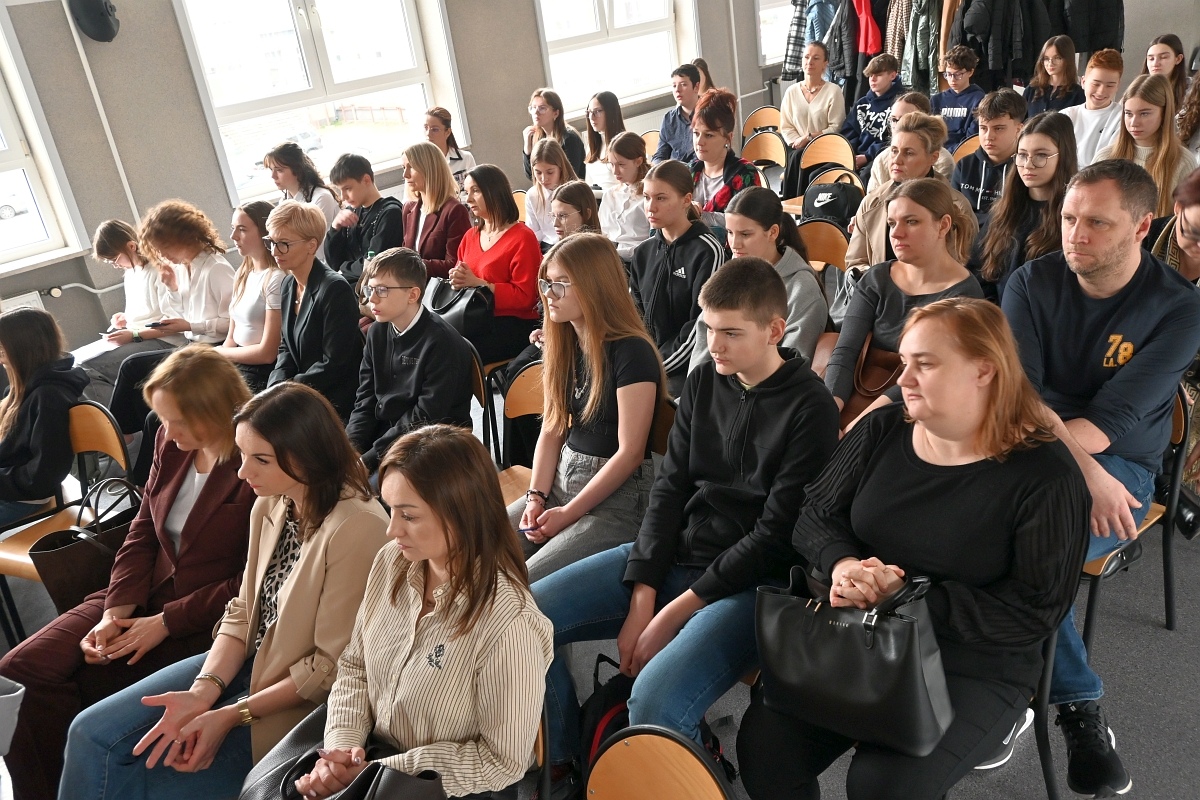 Konkurs dla Szkół Podstawowych “Memory Meister”  [27.03.2025] - zdjęcie #40 - eOstroleka.pl