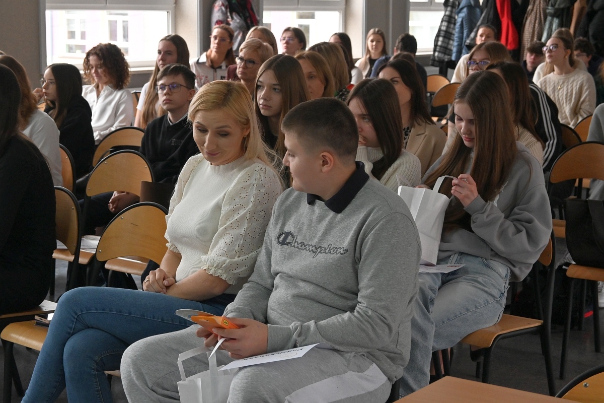 Konkurs dla Szkół Podstawowych “Memory Meister”  [27.03.2025] - zdjęcie #18 - eOstroleka.pl