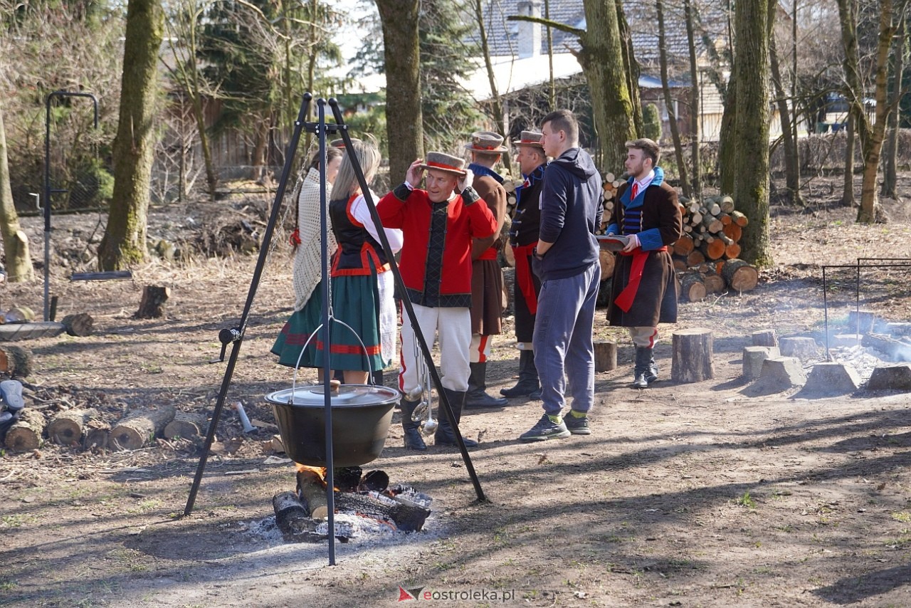 Topienie Marzanny w Brodowych Łąkach [29.03.2025] - zdjęcie #119 - eOstroleka.pl
