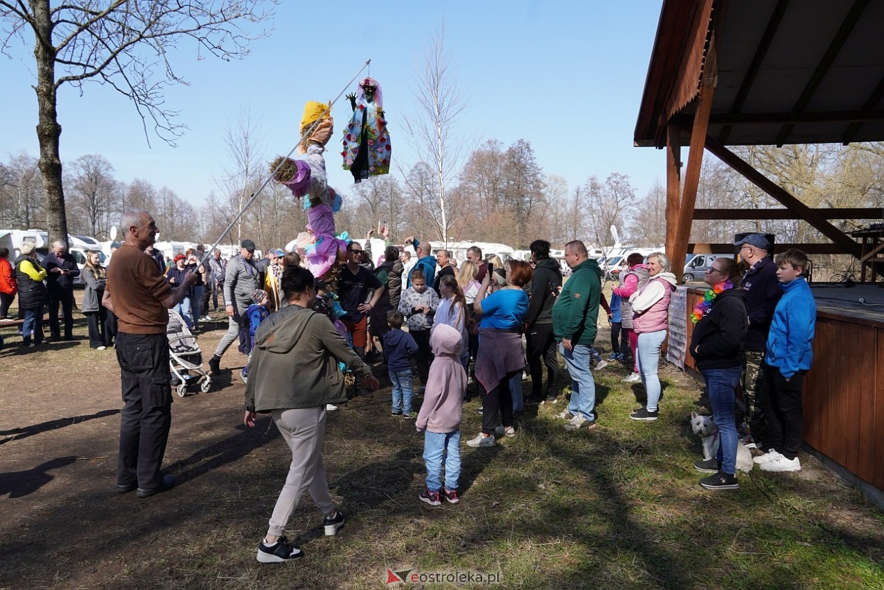Topienie Marzanny w Brodowych Łąkach [29.03.2025] - zdjęcie #113 - eOstroleka.pl