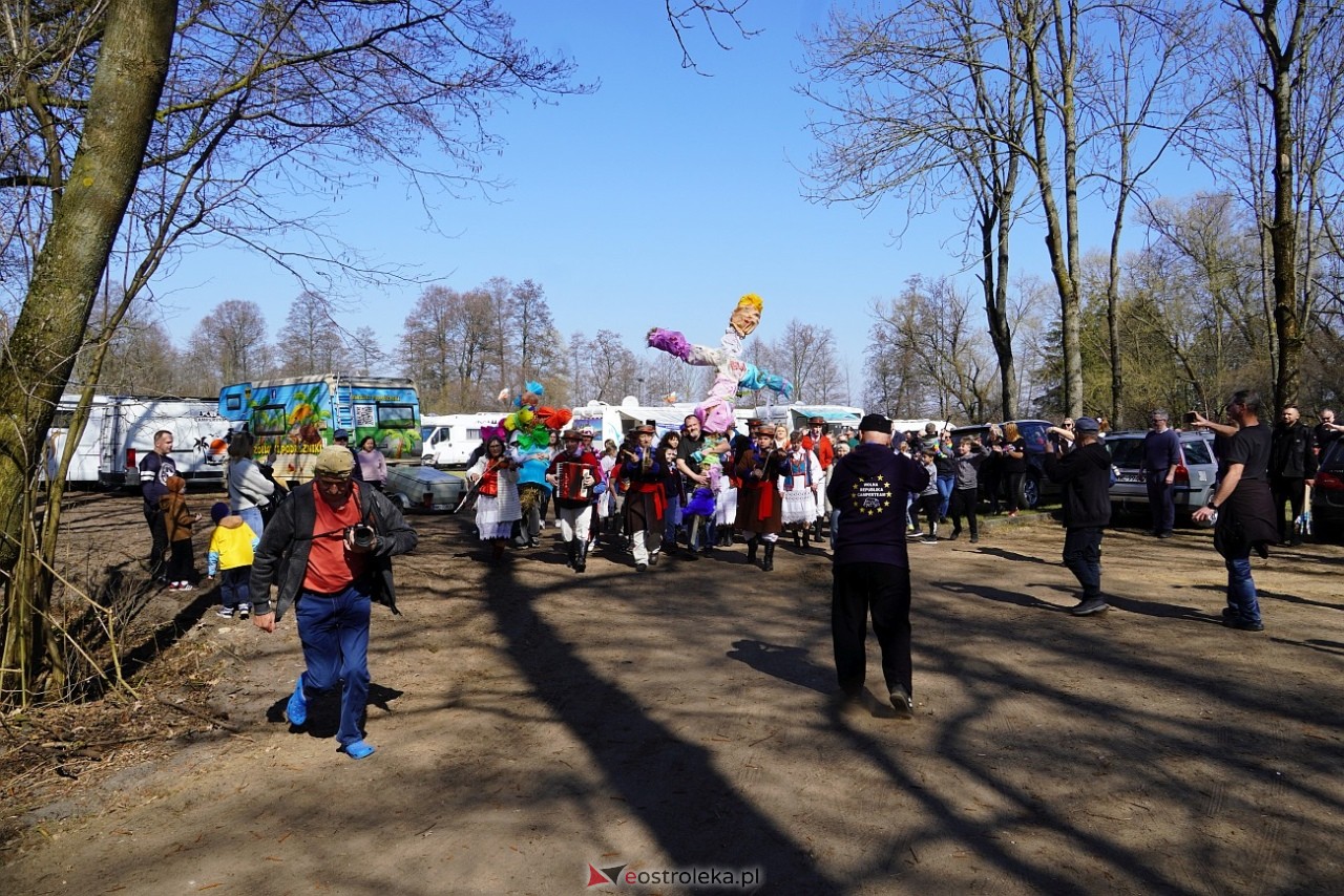 Topienie Marzanny w Brodowych Łąkach [29.03.2025] - zdjęcie #102 - eOstroleka.pl