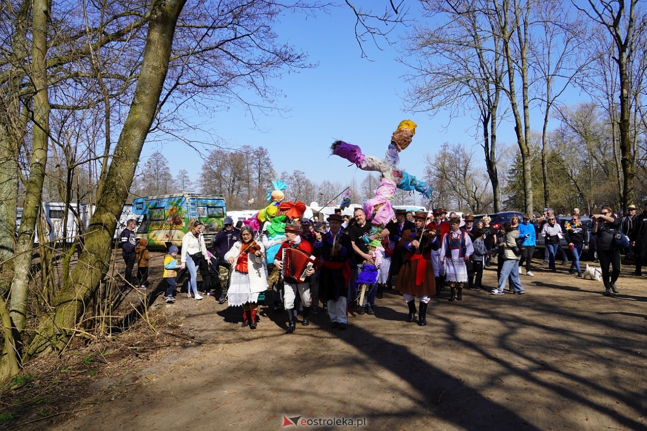 Topienie Marzanny w Brodowych Łąkach [29.03.2025] - zdjęcie #100 - eOstroleka.pl
