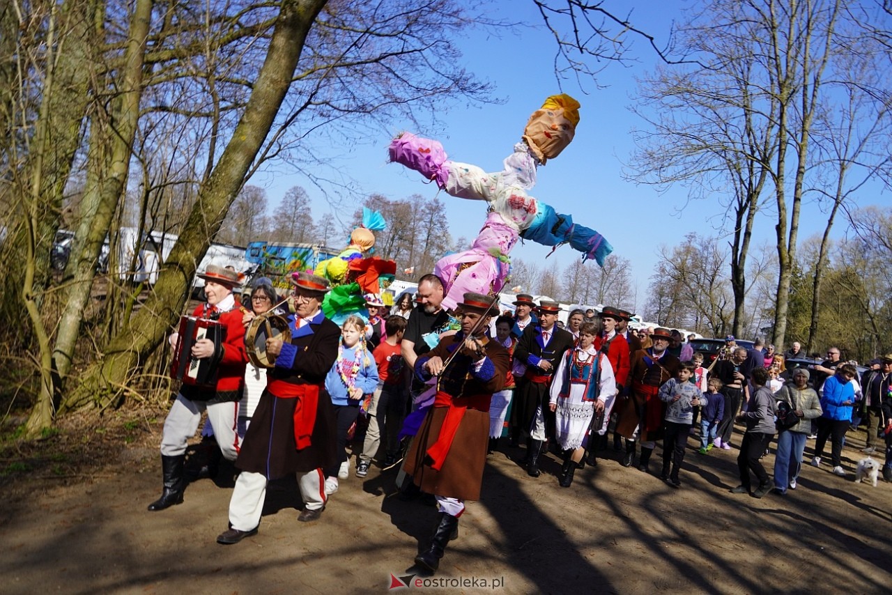 Topienie Marzanny w Brodowych Łąkach [29.03.2025] - zdjęcie #99 - eOstroleka.pl