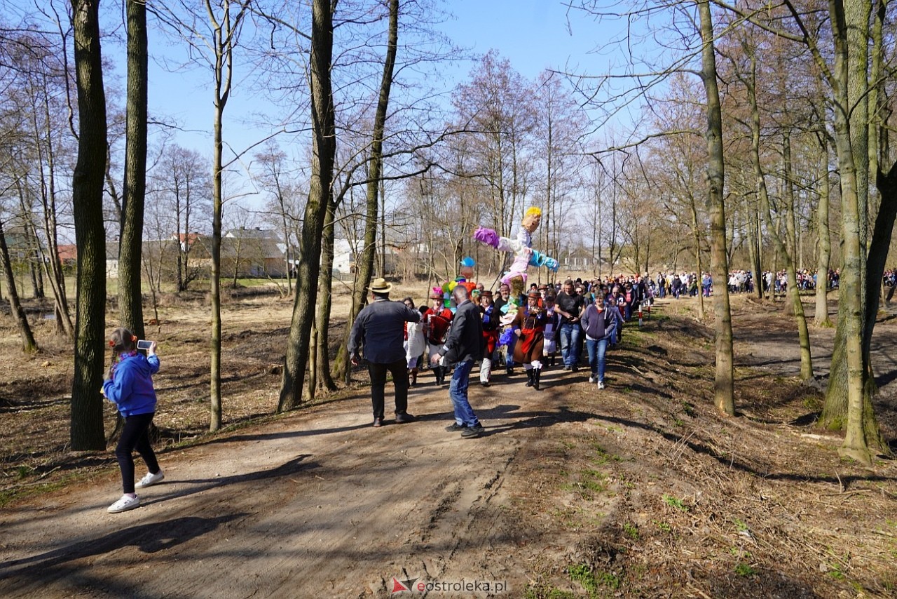 Topienie Marzanny w Brodowych Łąkach [29.03.2025] - zdjęcie #90 - eOstroleka.pl
