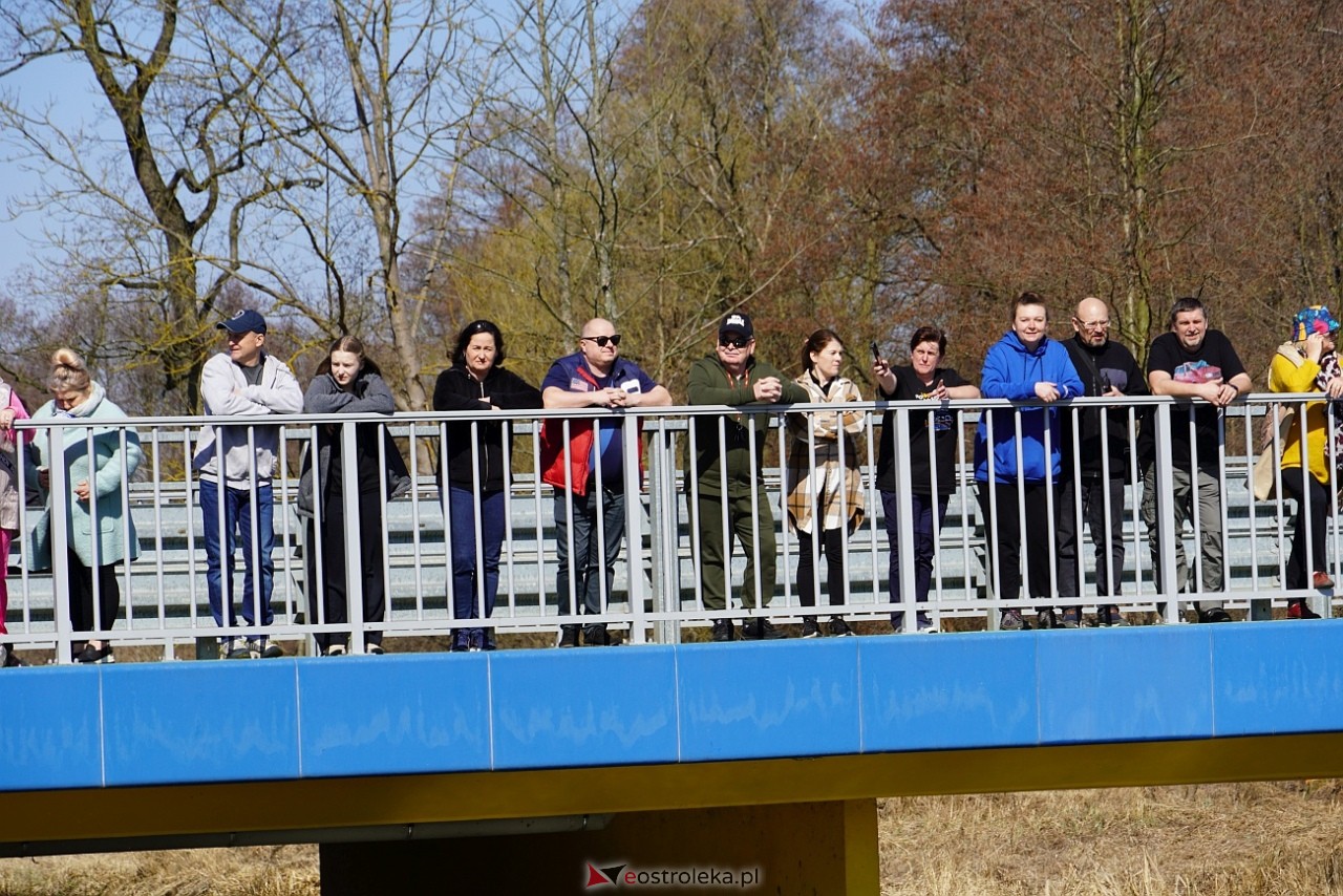 Topienie Marzanny w Brodowych Łąkach [29.03.2025] - zdjęcie #68 - eOstroleka.pl