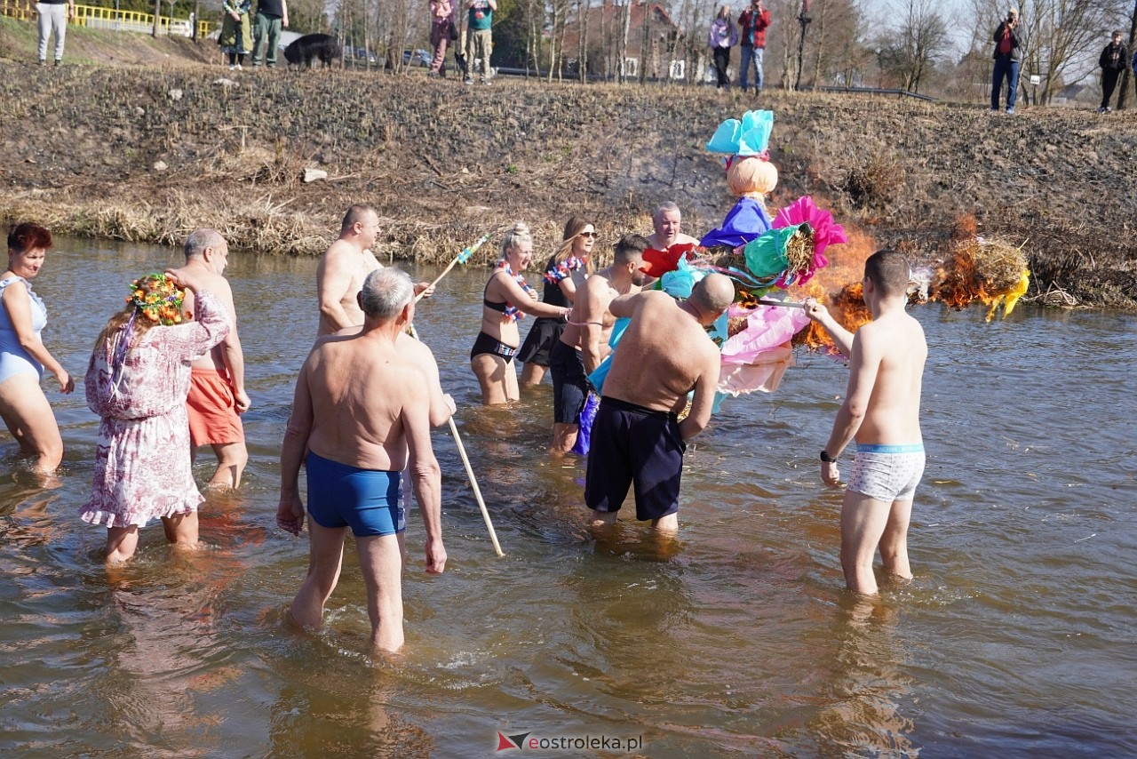Topienie Marzanny w Brodowych Łąkach [29.03.2025] - zdjęcie #30 - eOstroleka.pl