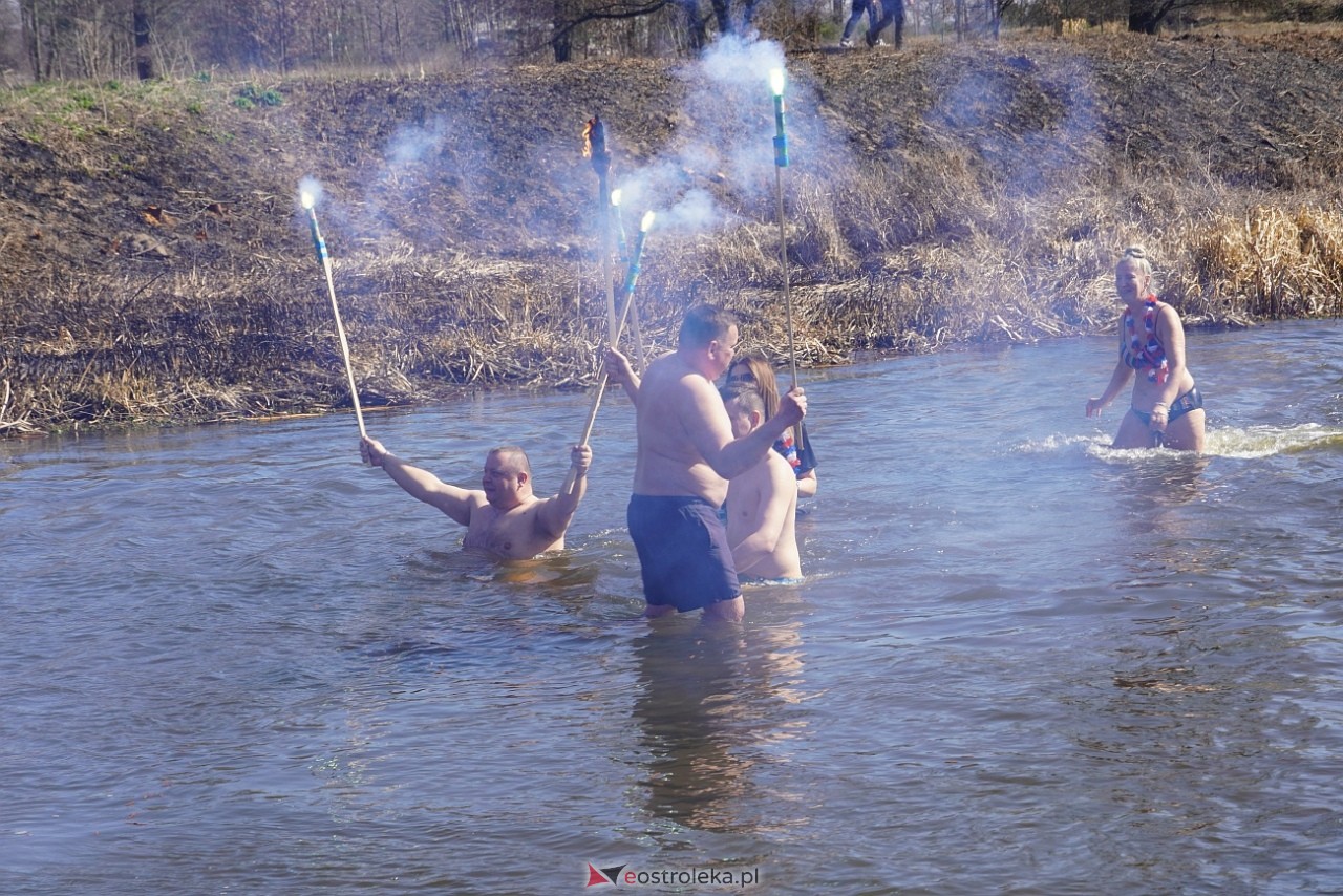 Topienie Marzanny w Brodowych Łąkach [29.03.2025] - zdjęcie #23 - eOstroleka.pl