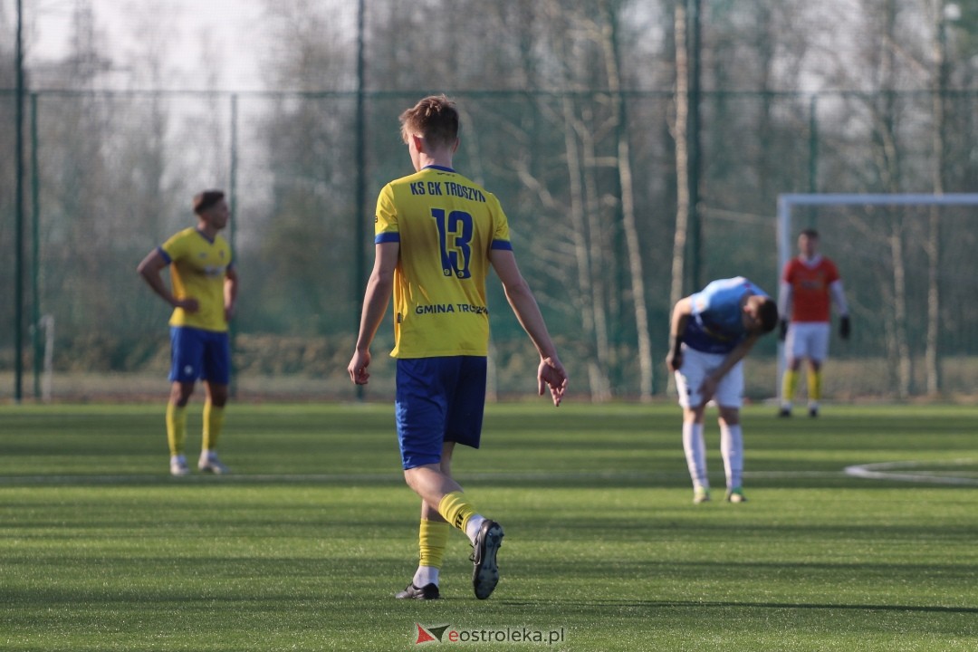 KS CK Troszyn - MKS Przasnysz [29.03.2025] - zdjęcie #40 - eOstroleka.pl