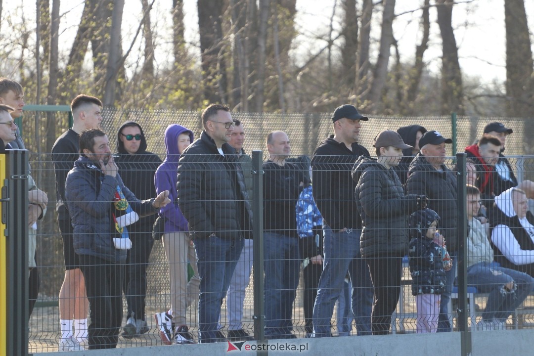 KS CK Troszyn - MKS Przasnysz [29.03.2025] - zdjęcie #37 - eOstroleka.pl