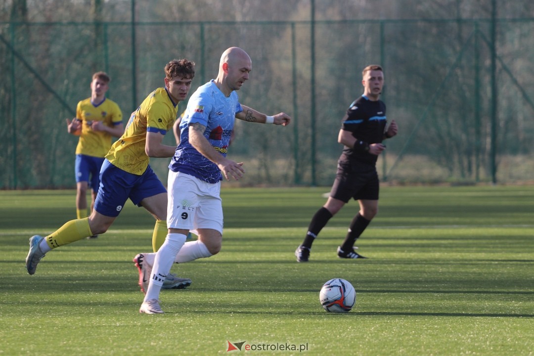 KS CK Troszyn - MKS Przasnysz [29.03.2025] - zdjęcie #35 - eOstroleka.pl