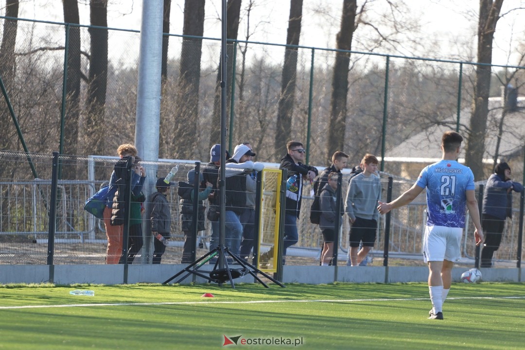 KS CK Troszyn - MKS Przasnysz [29.03.2025] - zdjęcie #28 - eOstroleka.pl