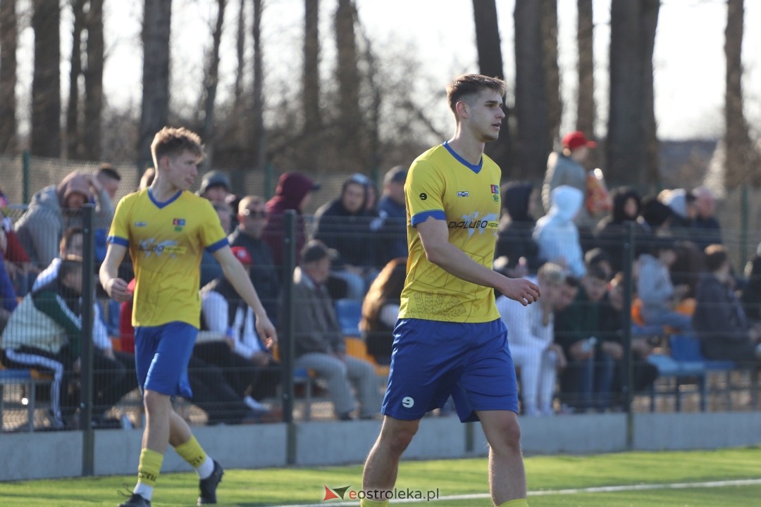 KS CK Troszyn - MKS Przasnysz [29.03.2025] - zdjęcie #26 - eOstroleka.pl